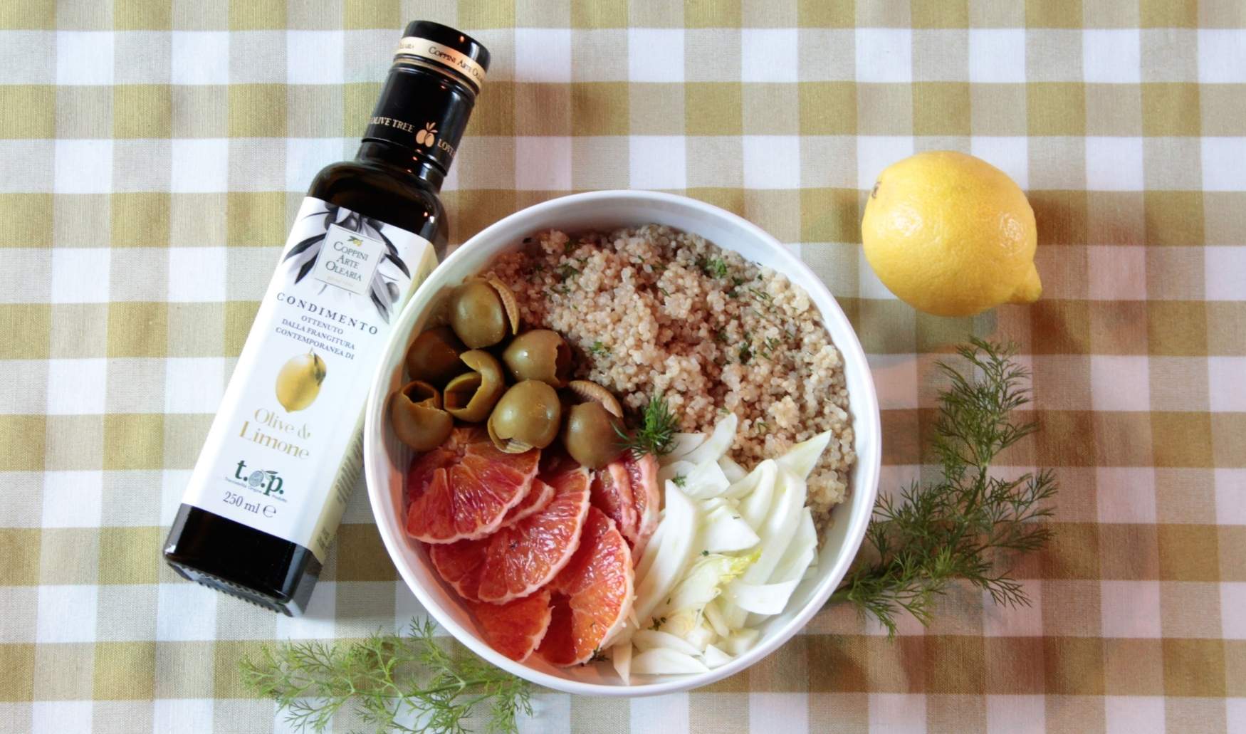 Poke Bowl Mediterranea: quinoa, finocchio, arancia e condimento Olive & Limone